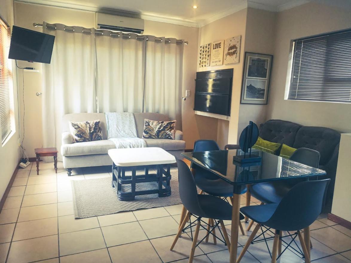 Tyger Classique Self-Catering Cape Town, Tyger Valley Bellville Exterior foto